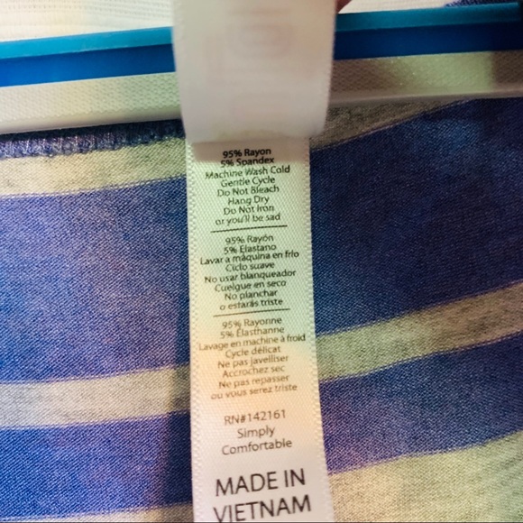 EUC Lularoe striped perfect tee - Picture 3 of 6